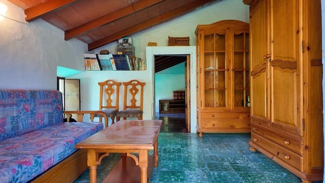 8 soveværelse Semi-Rækkehus til salg i Alora - € 175.000 (Ref: 9656883)