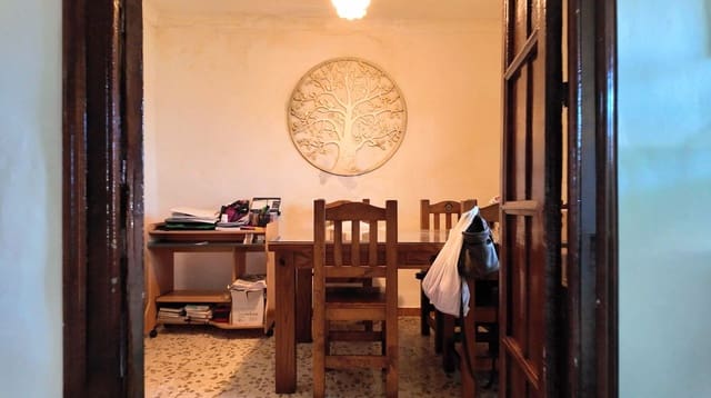 8 soverom Kjedet enebolig til salgs i Alora - € 175 000 (Ref: 9656883)