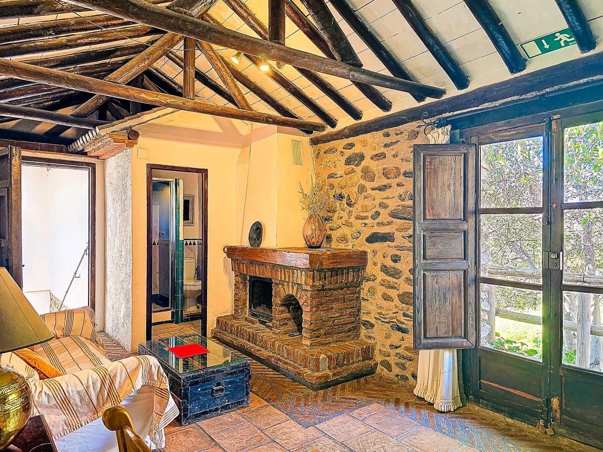 Finca/Casa Rural de 14 habitaciones en Nigüelas en venta con piscina garaje - 1.500.000 € (Ref: 9664300)