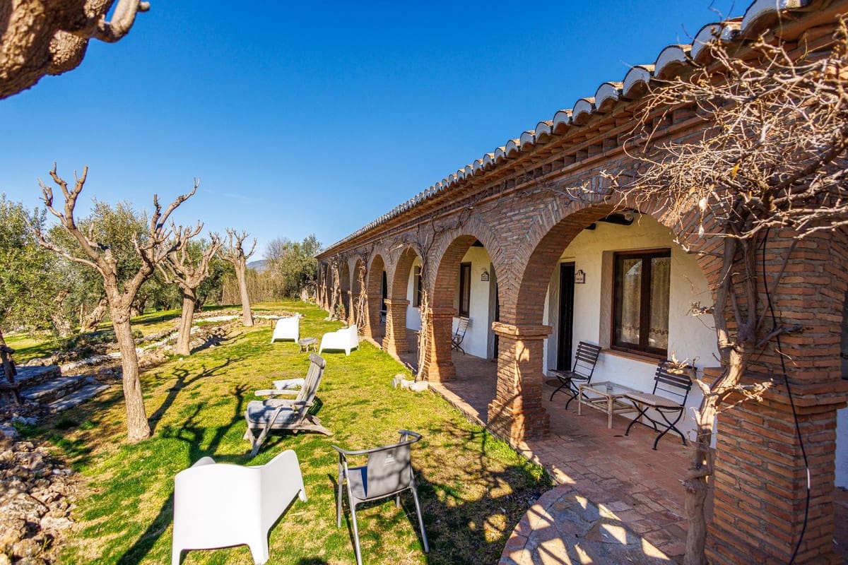 Finca/Casa Rural de 14 habitaciones en Nigüelas en venta con piscina garaje - 1.500.000 € (Ref: 9664300)