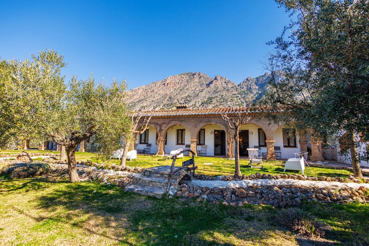 Finca/Casa Rural de 14 habitaciones en Nigüelas en venta con piscina garaje - 1.500.000 € (Ref: 9664300)