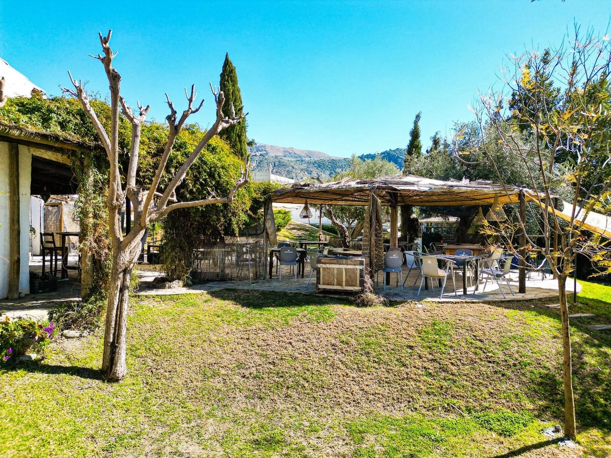 Finca/Casa Rural de 14 habitaciones en Nigüelas en venta con piscina garaje - 1.500.000 € (Ref: 9664300)