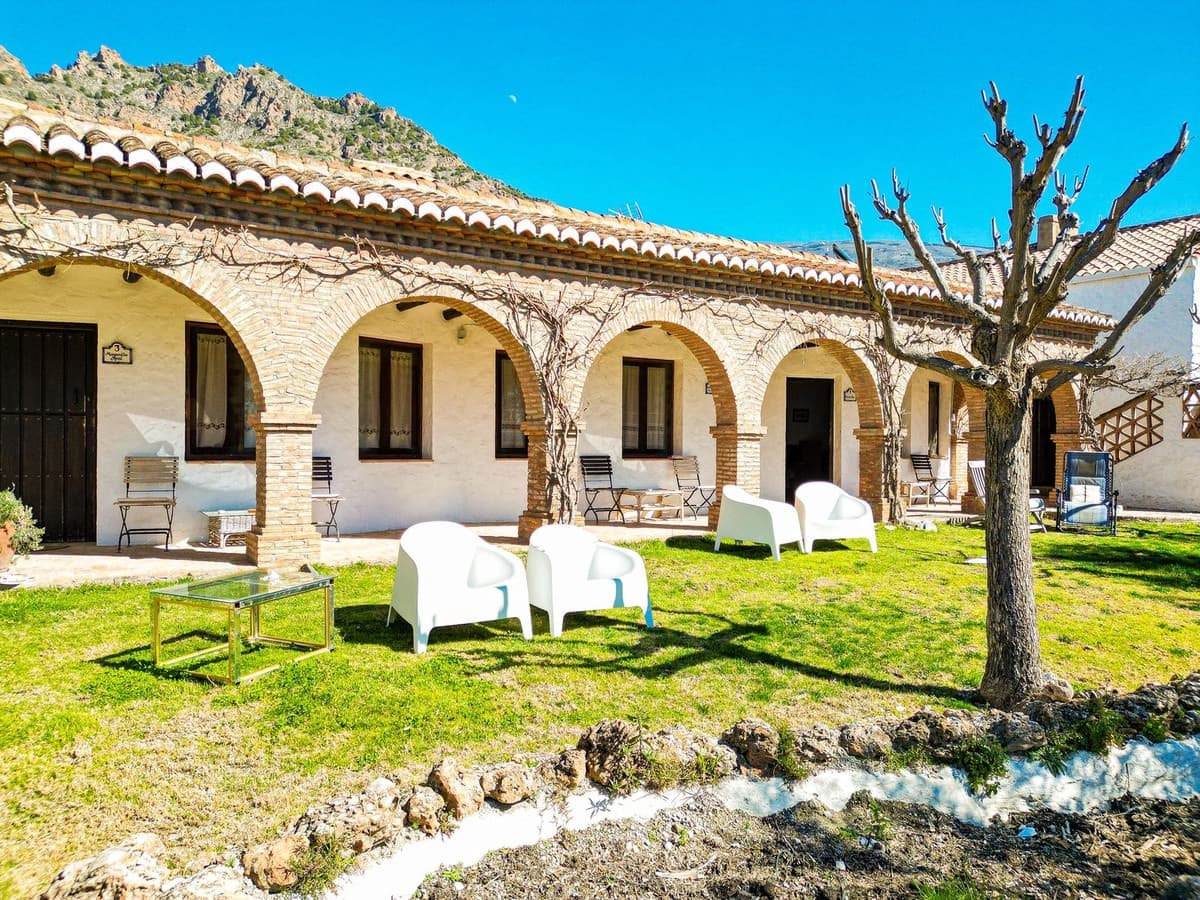 Finca/Casa Rural de 14 habitaciones en Nigüelas en venta con piscina garaje - 1.500.000 € (Ref: 9664300)