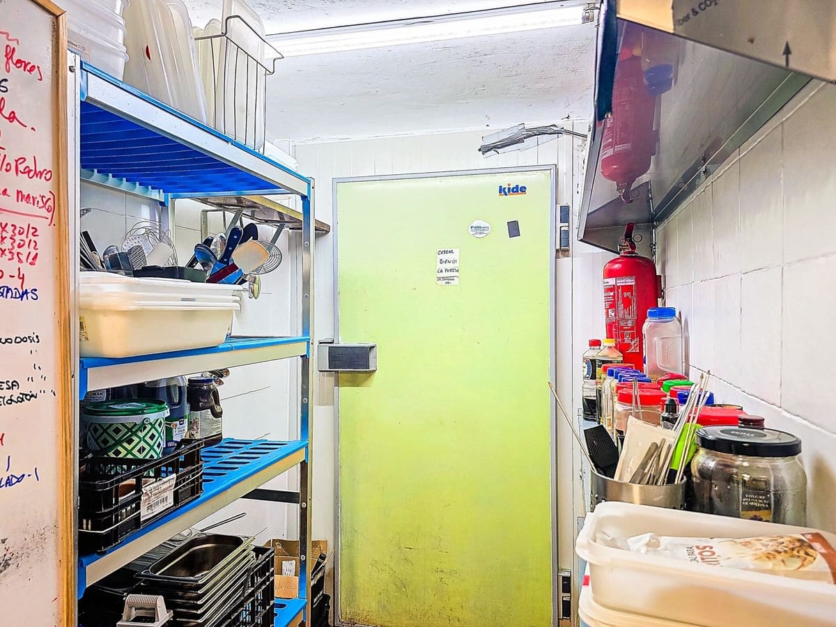 14 chambre Finca/Maison de Campagne à vendre à Niguelas avec piscine garage - 1 500 000 € (Ref: 9664300)