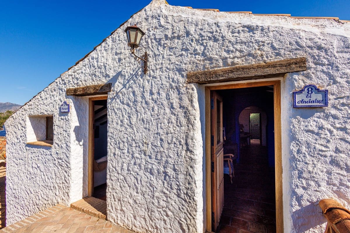 14 chambre Finca/Maison de Campagne à vendre à Niguelas avec piscine garage - 1 500 000 € (Ref: 9664300)