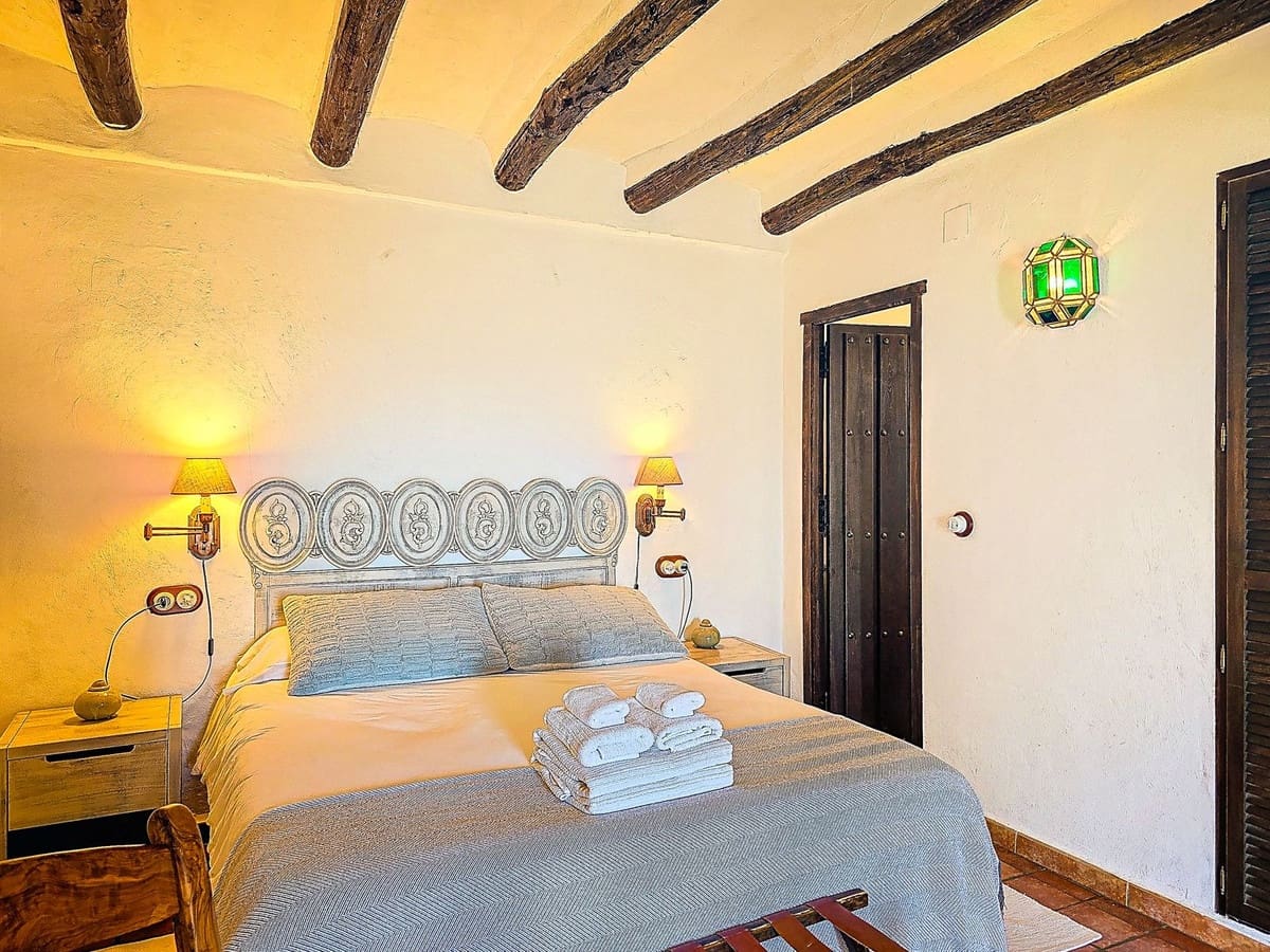 14 chambre Finca/Maison de Campagne à vendre à Niguelas avec piscine garage - 1 500 000 € (Ref: 9664300)