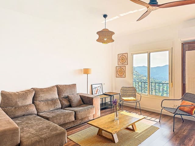 Pareado de 4 habitaciones en Almogía en venta con garaje - 295.000 € (Ref: 9665524)