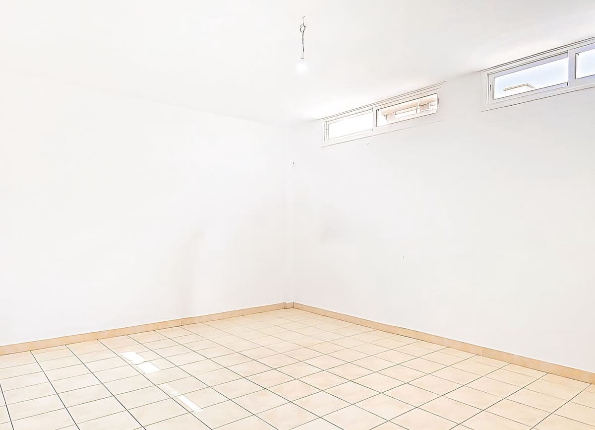 4 bedroom Semi-detached Villa for sale in Almogia with garage - € 250,000 (Ref: 9665524)