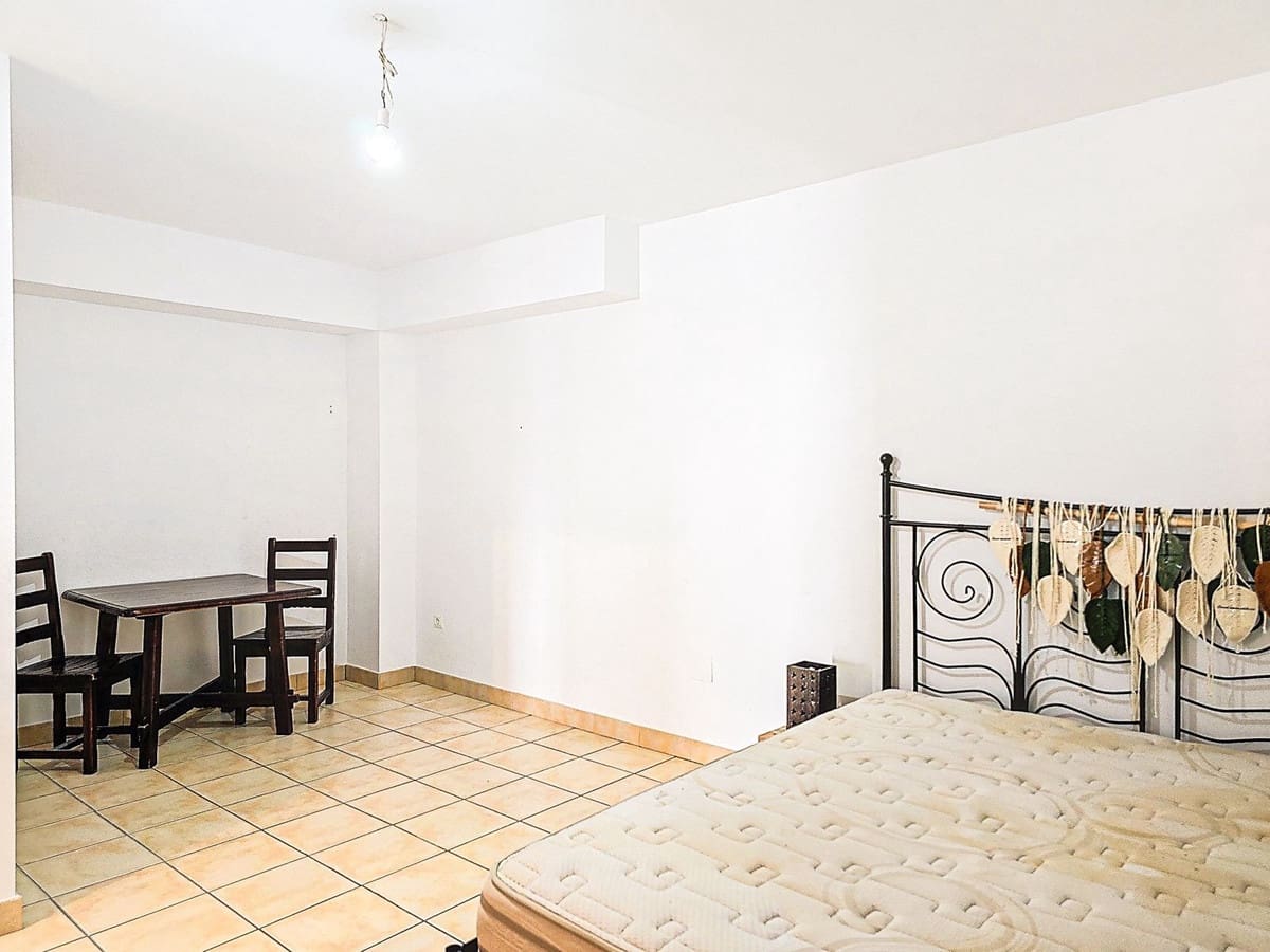 4 bedroom Semi-detached Villa for sale in Almogia with garage - € 250,000 (Ref: 9665524)