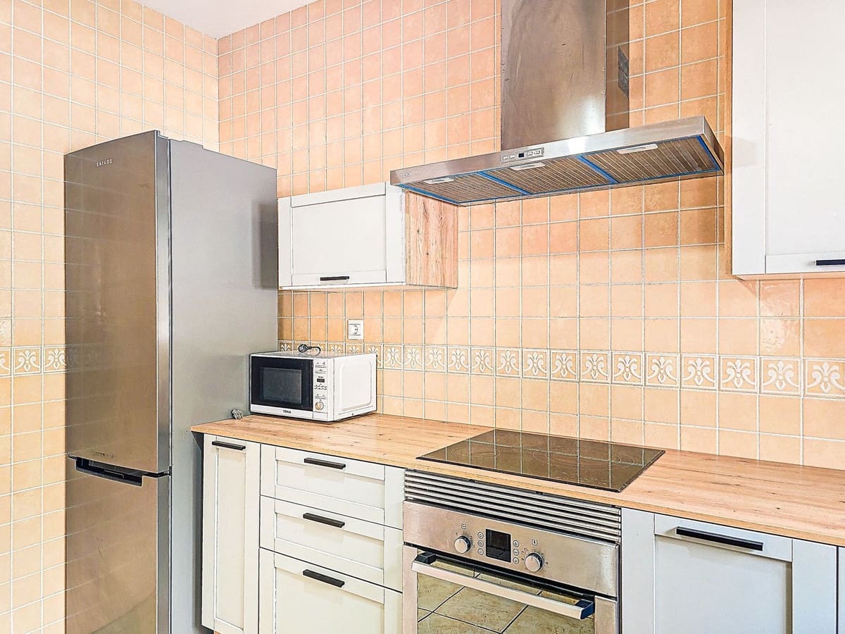 4 bedroom Semi-detached Villa for sale in Almogia with garage - € 250,000 (Ref: 9665524)