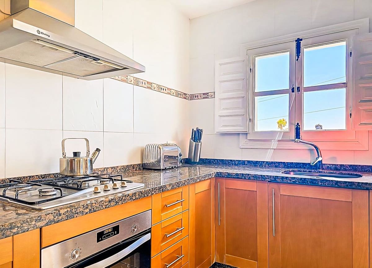 5 soveværelse Villa til salg i Competa med swimmingpool garage - € 575.000 (Ref: 9673801)