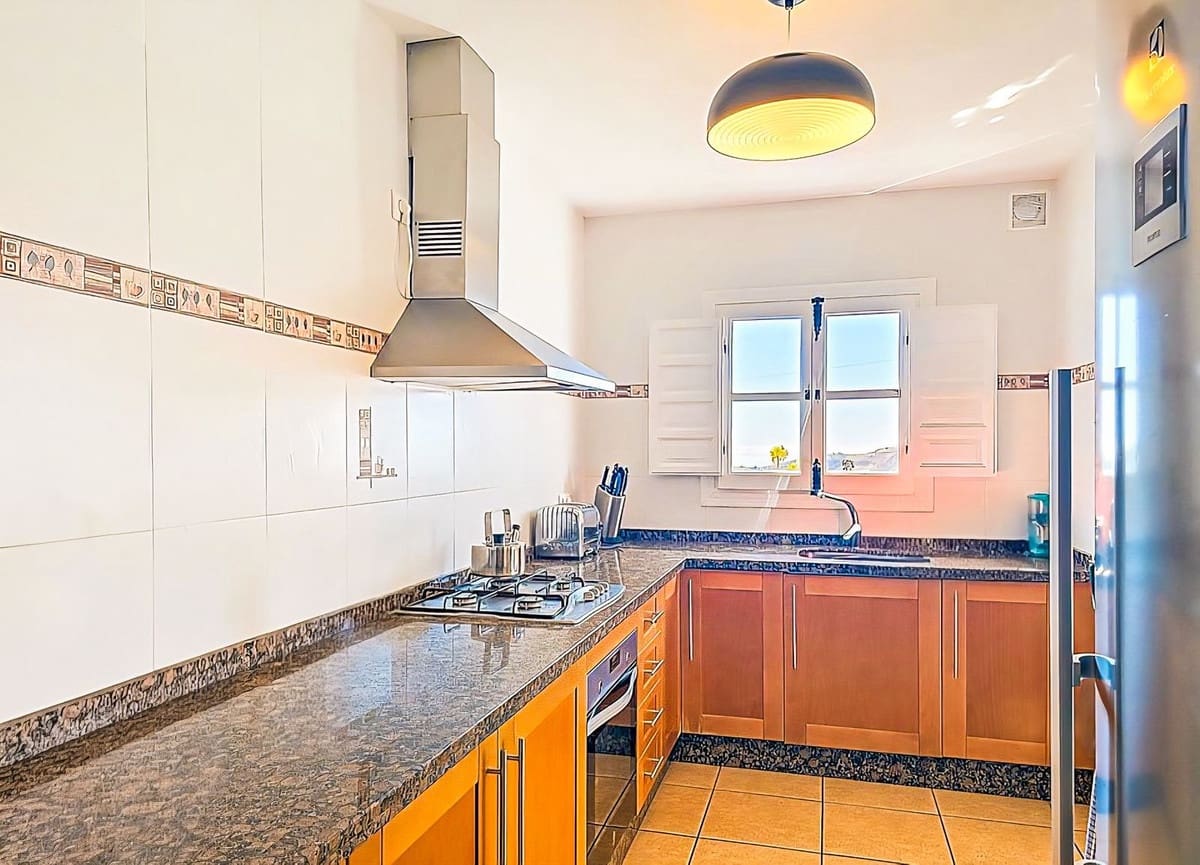 5 soveværelse Villa til salg i Competa med swimmingpool garage - € 575.000 (Ref: 9673801)