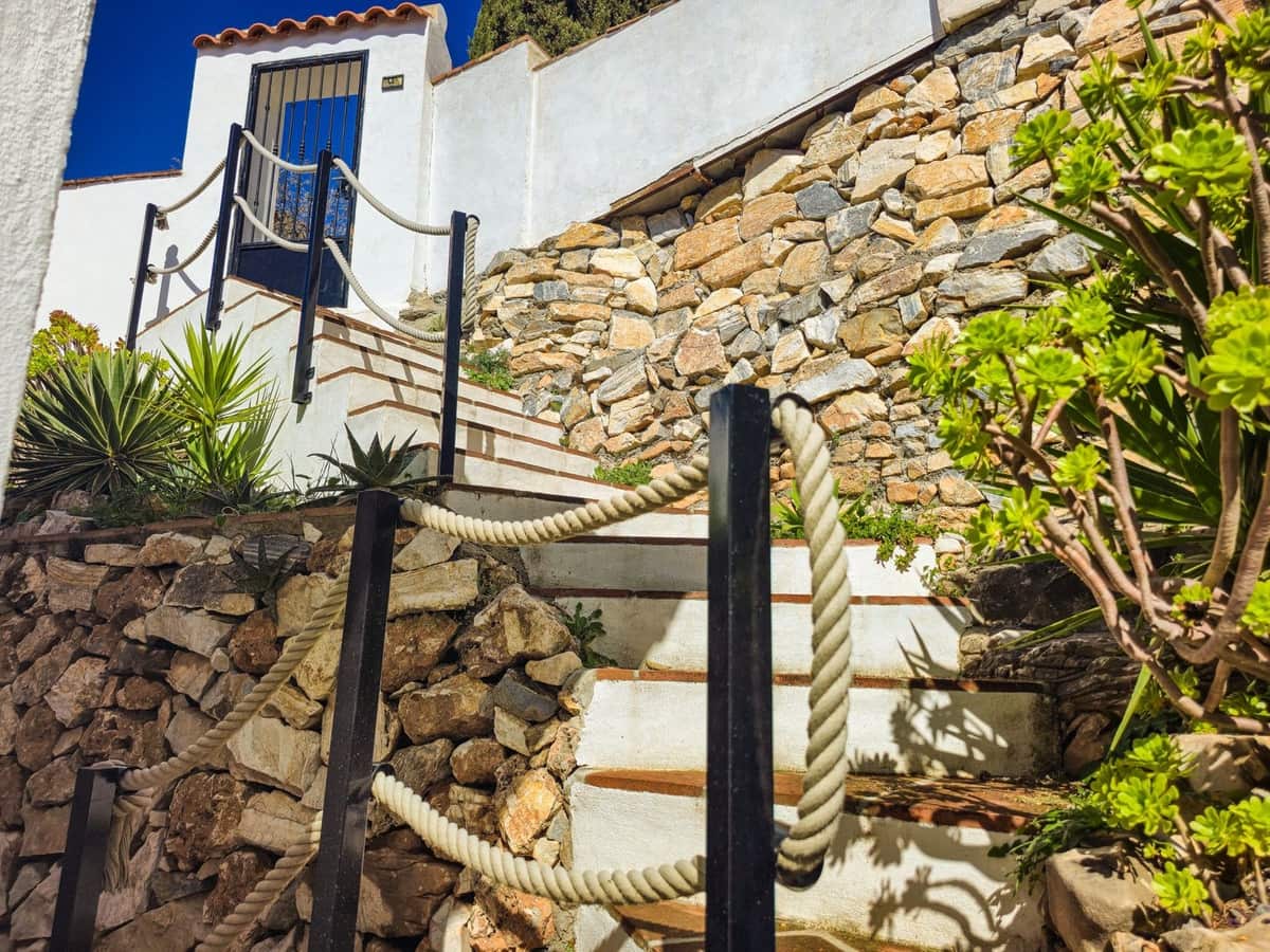 5 soveværelse Villa til salg i Competa med swimmingpool garage - € 575.000 (Ref: 9673801)