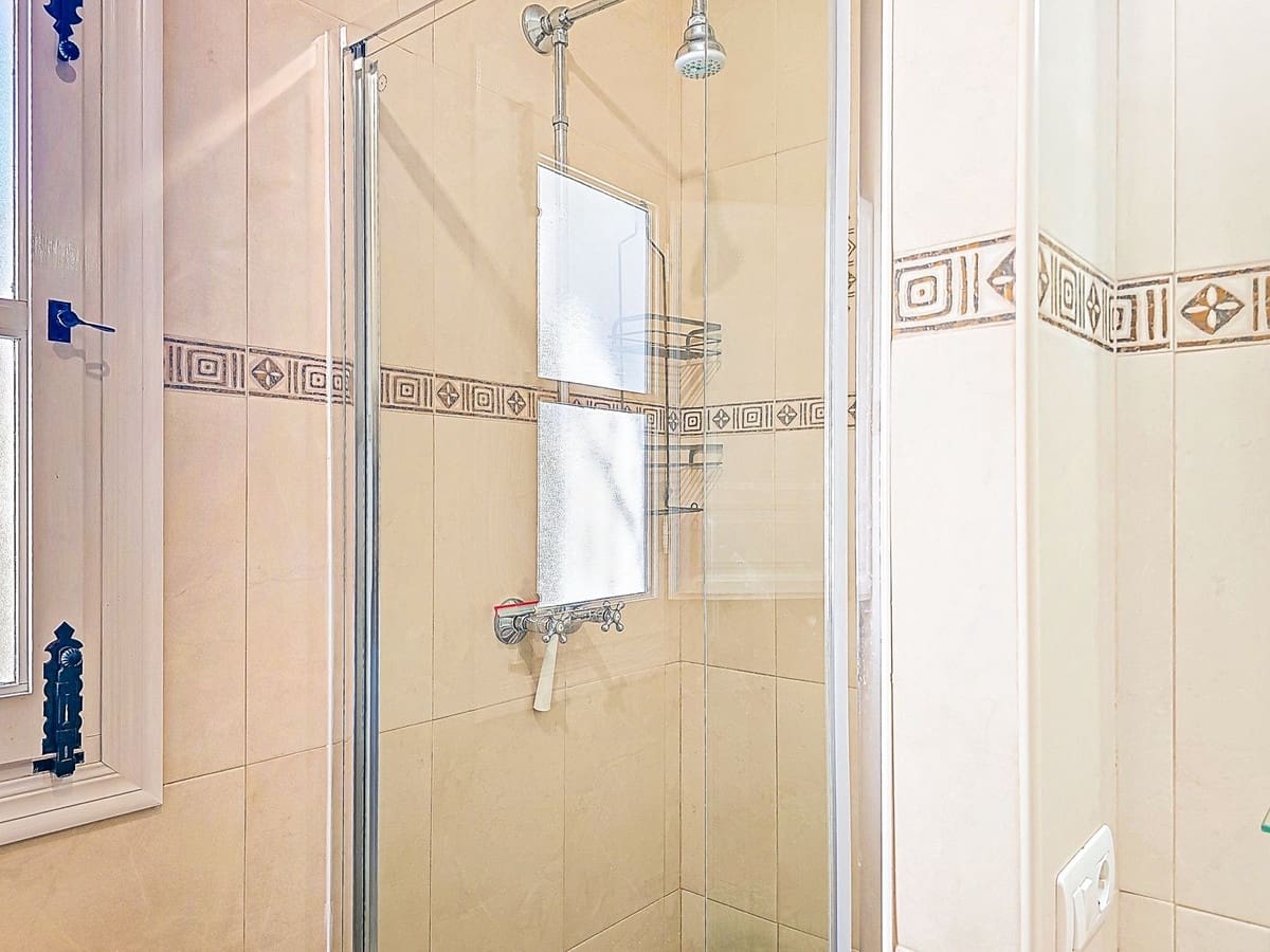 5 bedroom Villa for sale in Competa with pool garage - € 575,000 (Ref: 9673801)