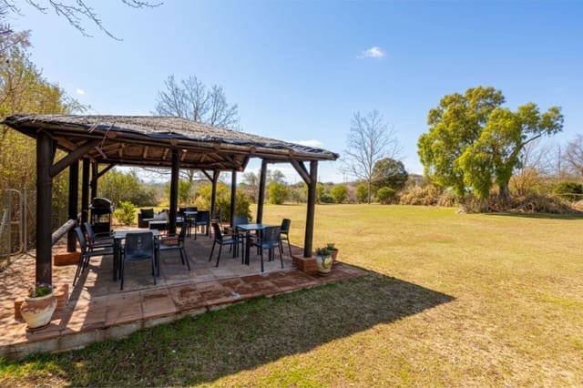 9 chambre Hôtel à vendre à Villanueva de Tapia - 749 000 € (Ref: 9676278)