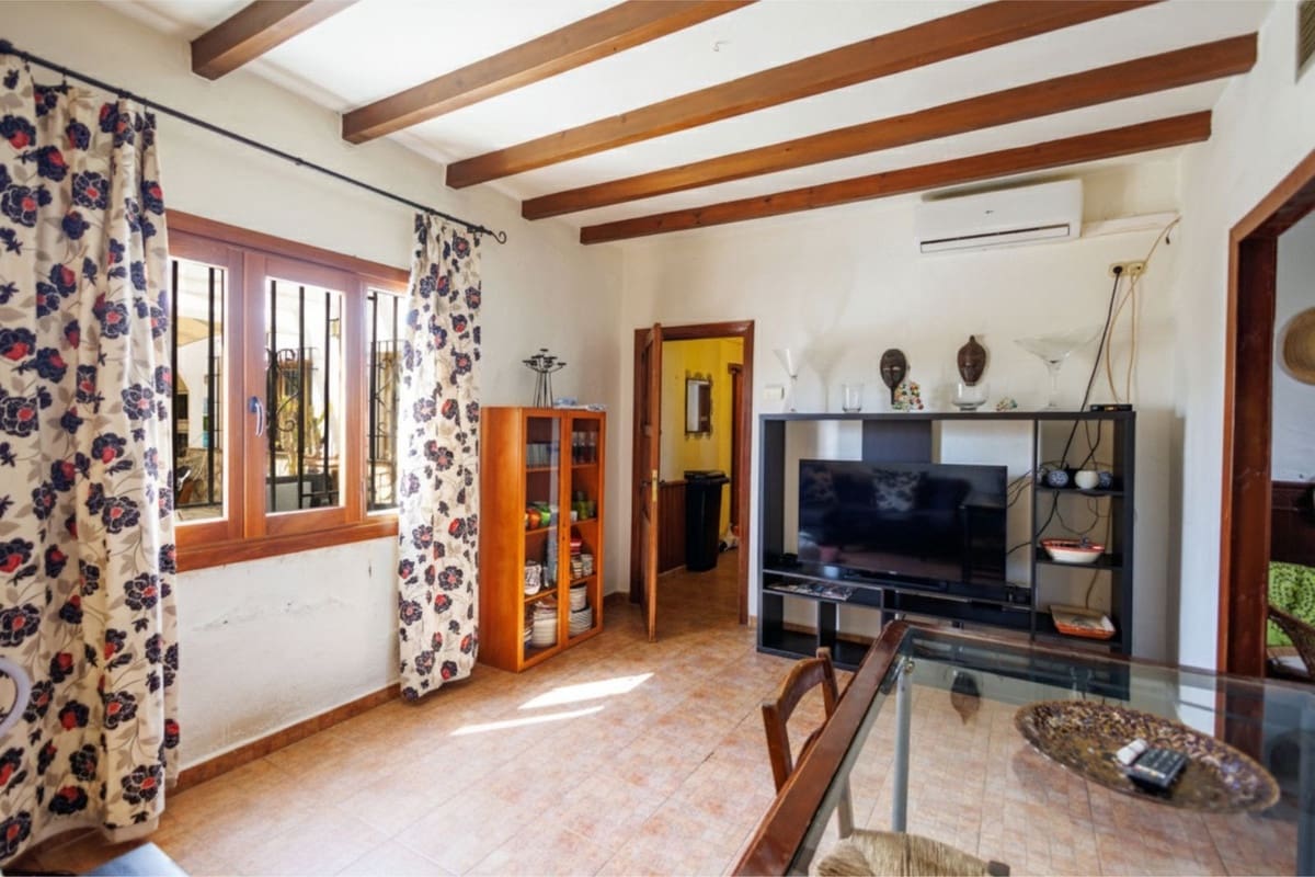 9 makuuhuone Hotelli myytävänä paikassa Villanueva de Tapia - 749 000 € (Ref: 9676278)