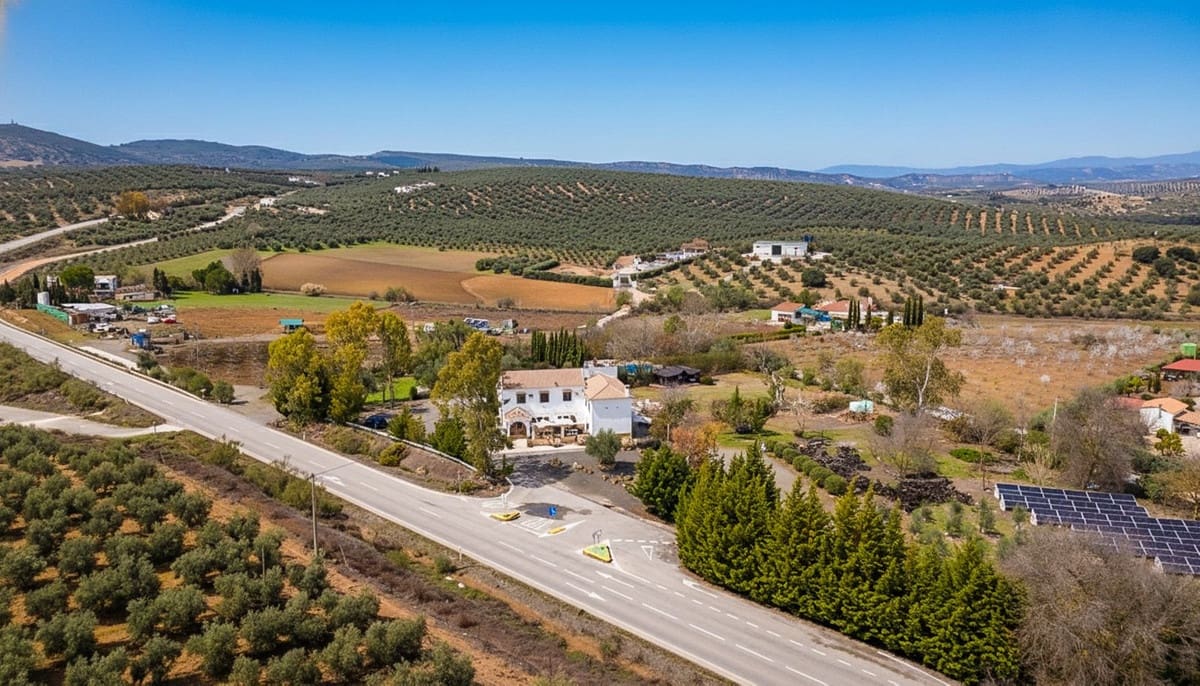 9 makuuhuone Hotelli myytävänä paikassa Villanueva de Tapia - 749 000 € (Ref: 9676278)