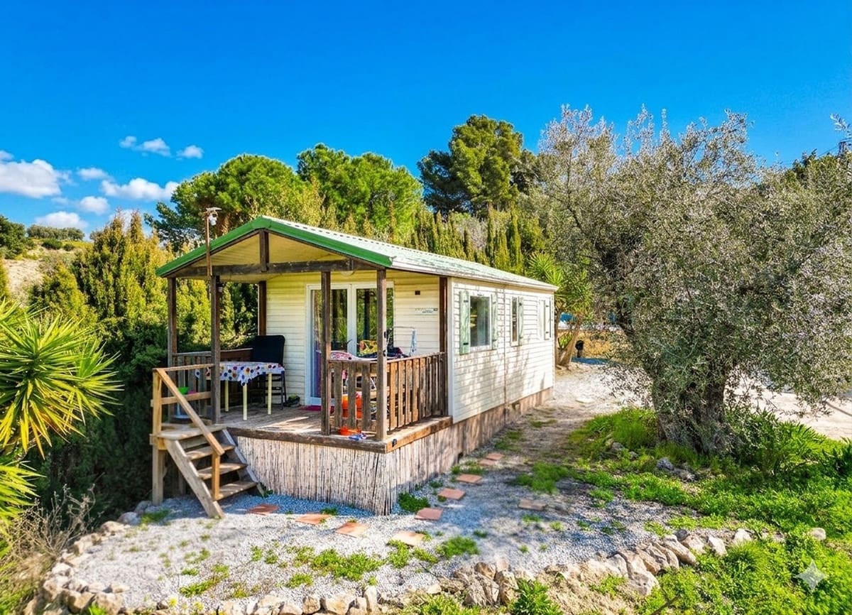 3 soverom Villa til salgs i Vinuela med svømmebasseng garasje - € 399 000 (Ref: 9700238)