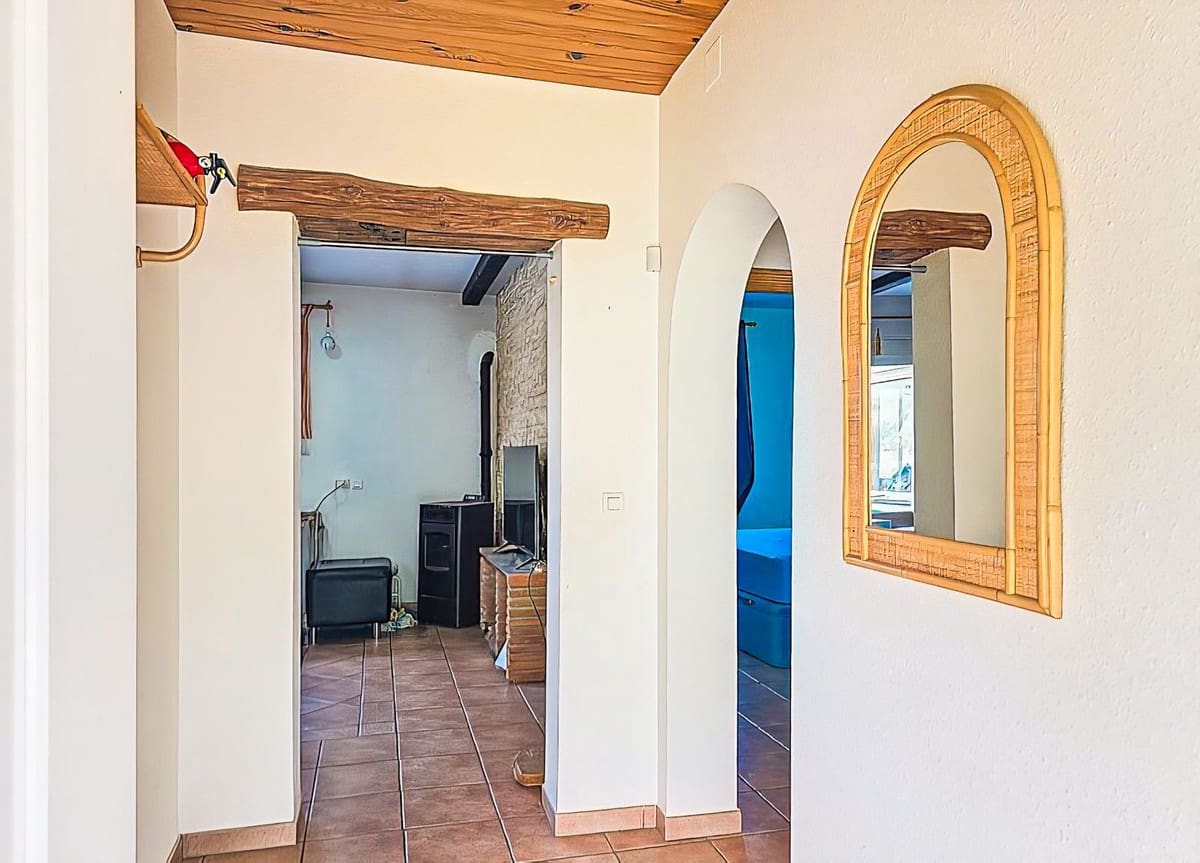 3 soverom Villa til salgs i Vinuela med svømmebasseng garasje - € 399 000 (Ref: 9700238)