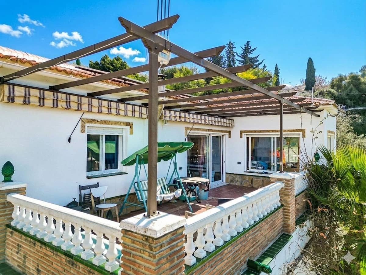 3 soverom Villa til salgs i Vinuela med svømmebasseng garasje - € 399 000 (Ref: 9700238)