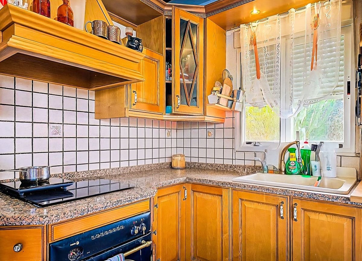 3 soverom Villa til salgs i Vinuela med svømmebasseng garasje - € 399 000 (Ref: 9700238)