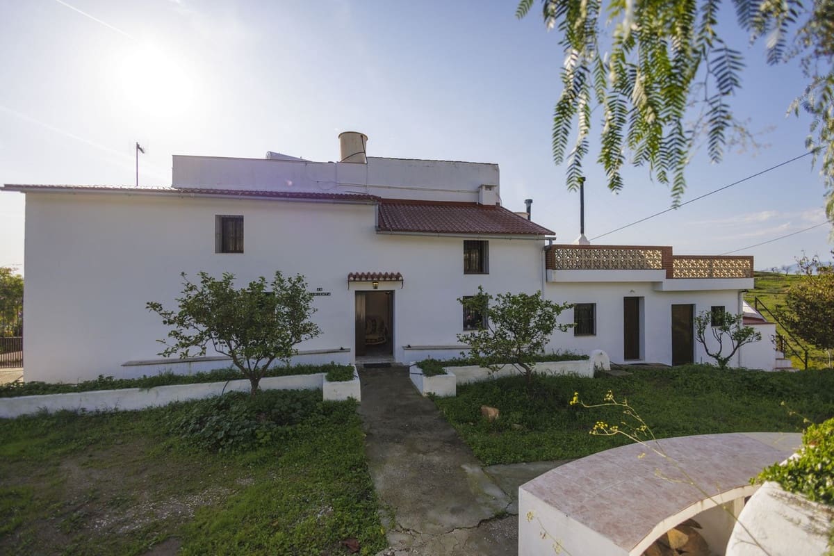 6 Zimmer Finca/Landgut zu verkaufen in Pizarra mit Garage - 450.000 € (Ref: 9713867)