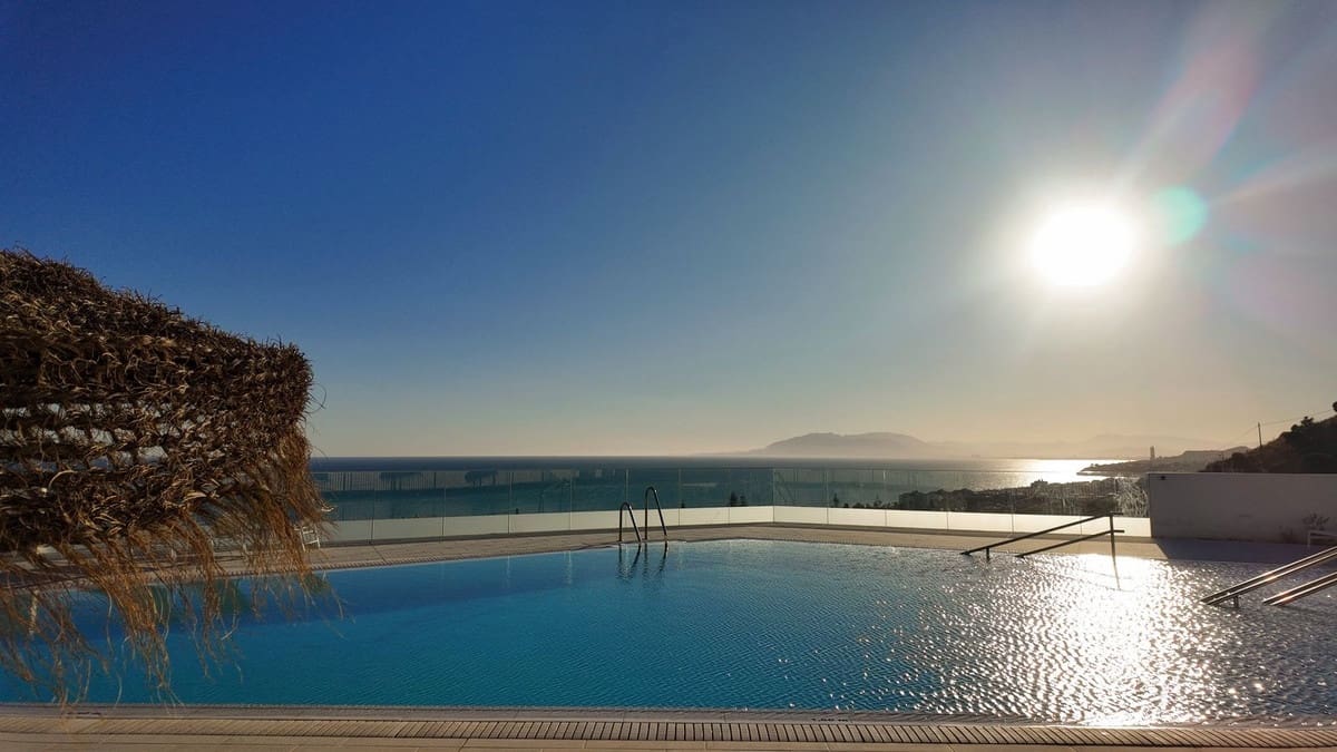 3 bedroom Apartment for sale in Rincon de la Victoria with pool garage - € 649,000 (Ref: 9714181)