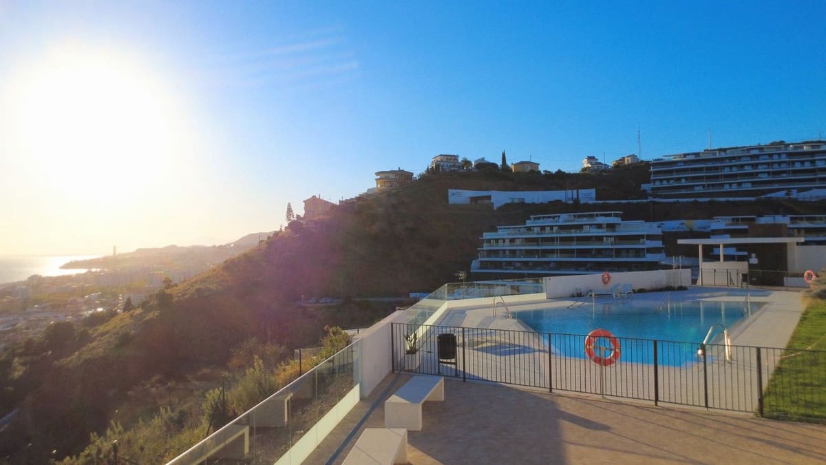 3 chambre Appartement à vendre à Rincon de la Victoria avec piscine garage - 649 000 € (Ref: 9714181)