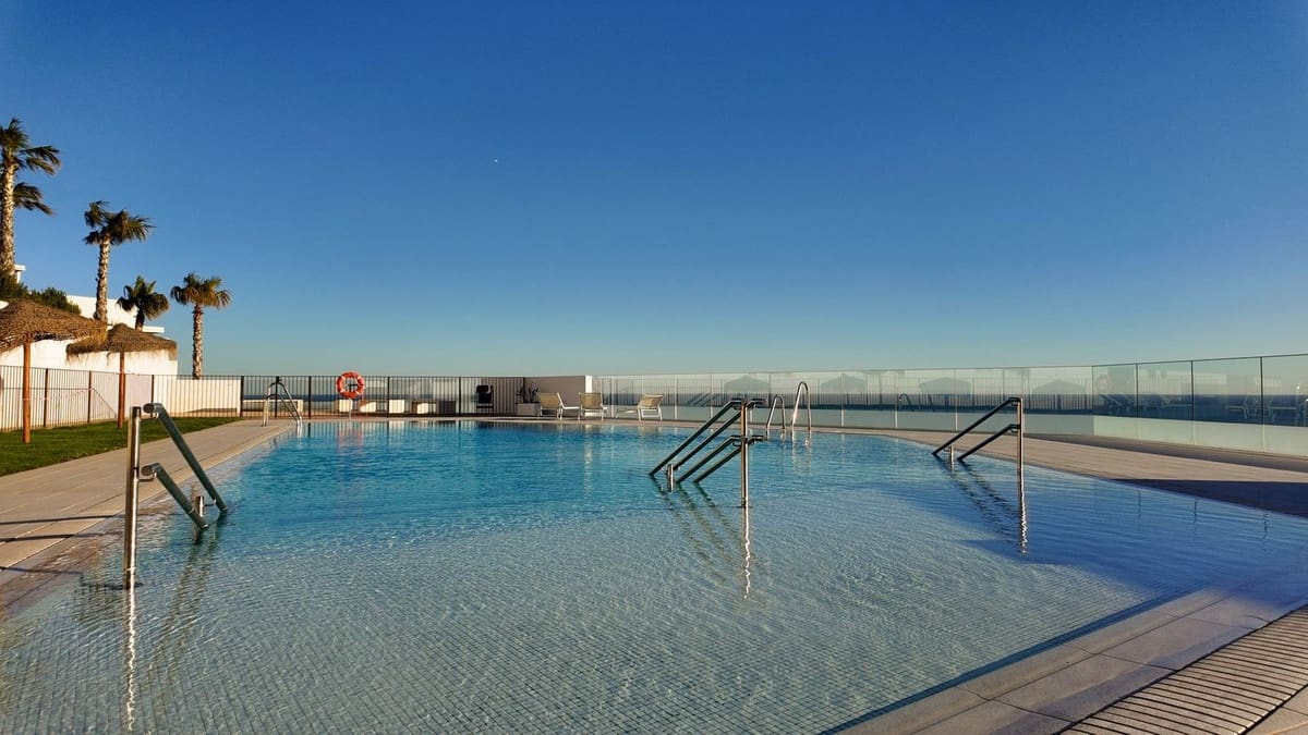 3 chambre Appartement à vendre à Rincon de la Victoria avec piscine garage - 649 000 € (Ref: 9714181)