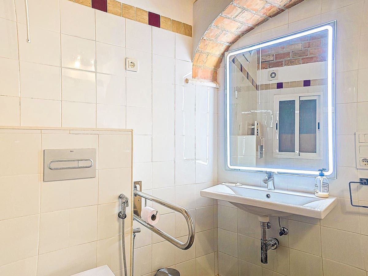 9 chambre Villa/Maison à vendre à Melegis avec piscine garage - 1 150 000 € (Ref: 9719363)