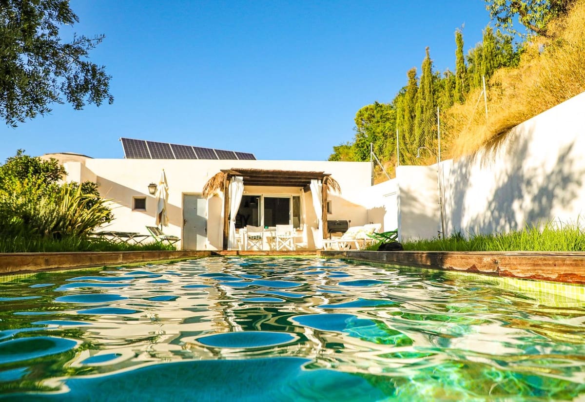 9 bedroom Villa for sale in Melegis with pool garage - € 1,150,000 (Ref: 9719363)