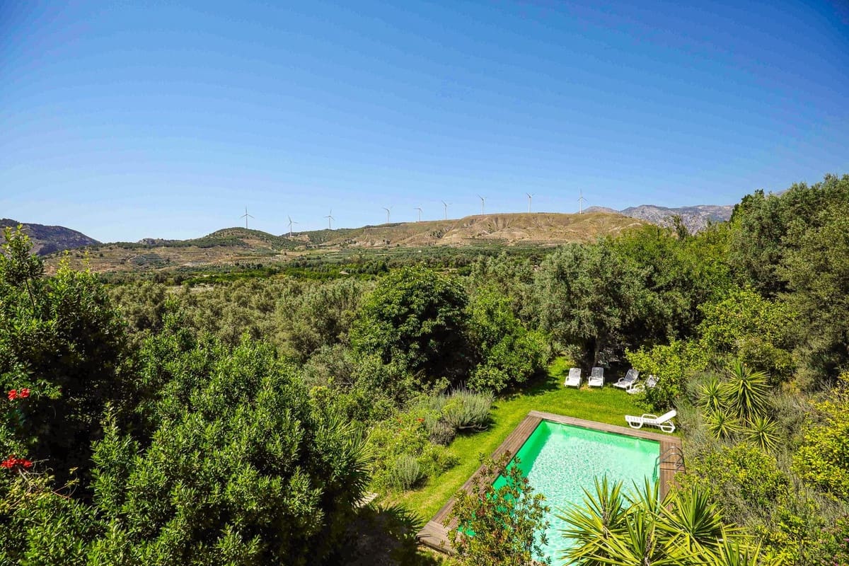 9 bedroom Villa for sale in Melegis with pool garage - € 1,150,000 (Ref: 9719363)