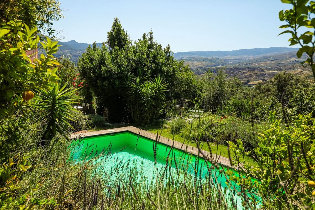 9 bedroom Villa for sale in Melegis with pool garage - € 1,150,000 (Ref: 9719363)