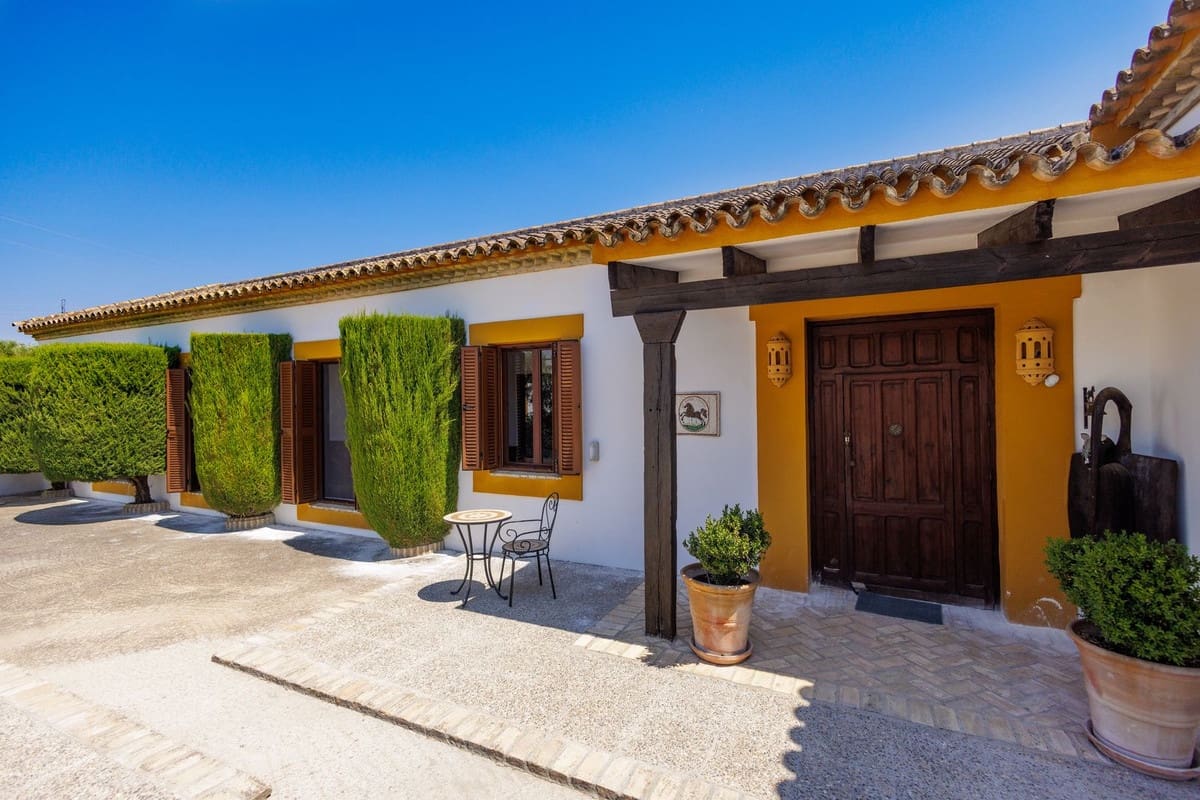 6 soverom Finca/Herregård til salgs i Moron de la Frontera med svømmebasseng garasje - € 699 000 (Ref: 9720713)