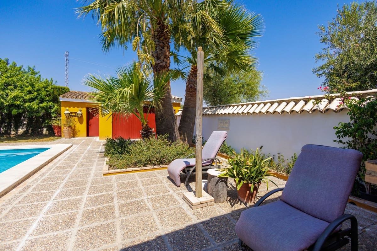 6 soverom Finca/Herregård til salgs i Moron de la Frontera med svømmebasseng garasje - € 699 000 (Ref: 9720713)