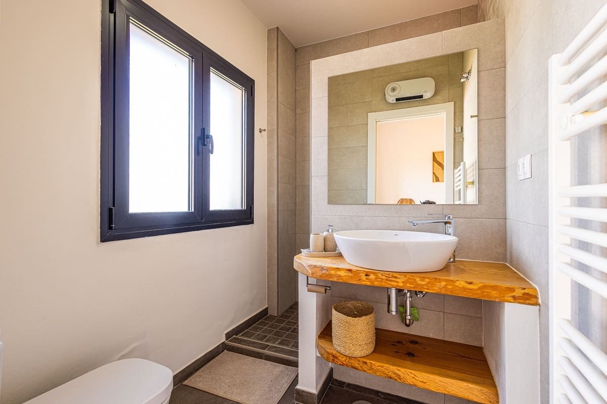 7 bedroom Finca/Country House for sale in Periana with pool garage - € 749,000 (Ref: 9723832)