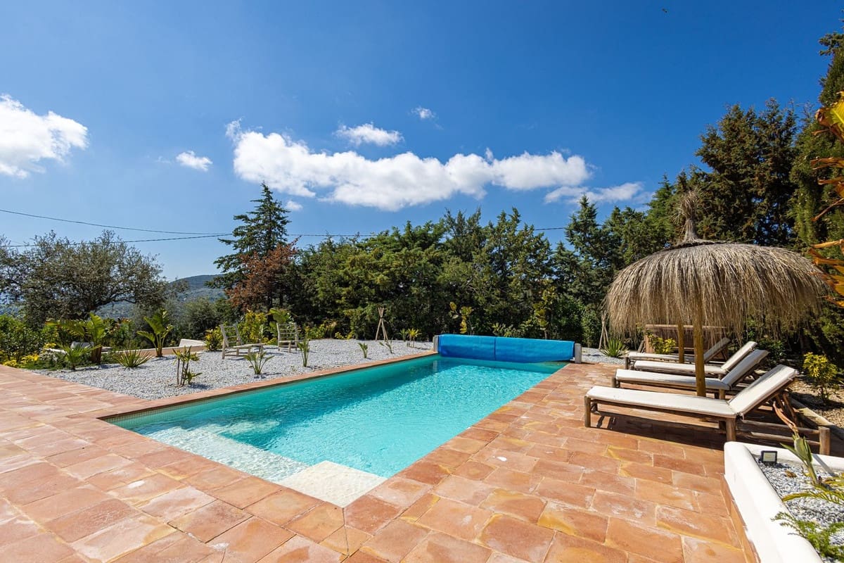 7 bedroom Finca/Country House for sale in Periana with pool garage - € 749,000 (Ref: 9723832)