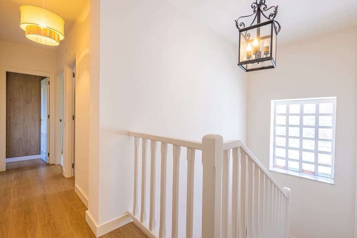 7 bedroom Finca/Country House for sale in Periana with pool garage - € 749,000 (Ref: 9723832)