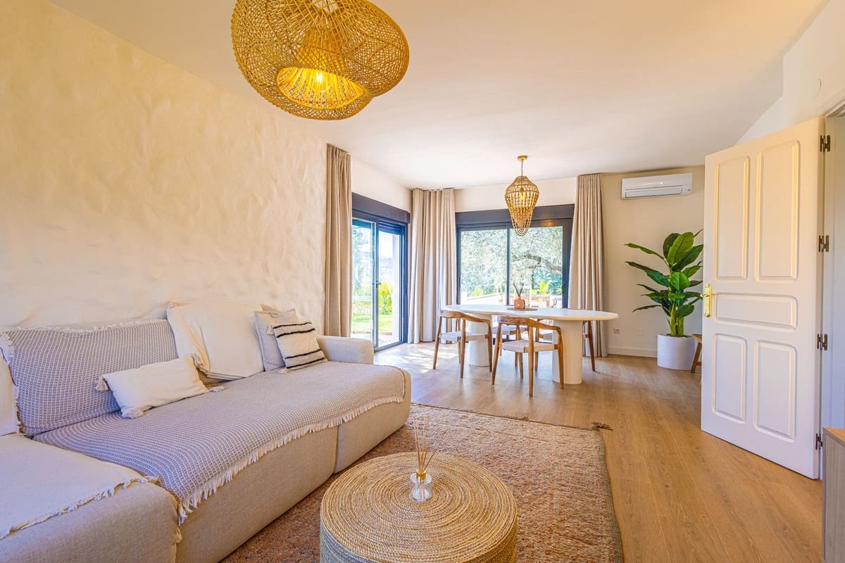 7 bedroom Finca/Country House for sale in Periana with pool garage - € 749,000 (Ref: 9723832)