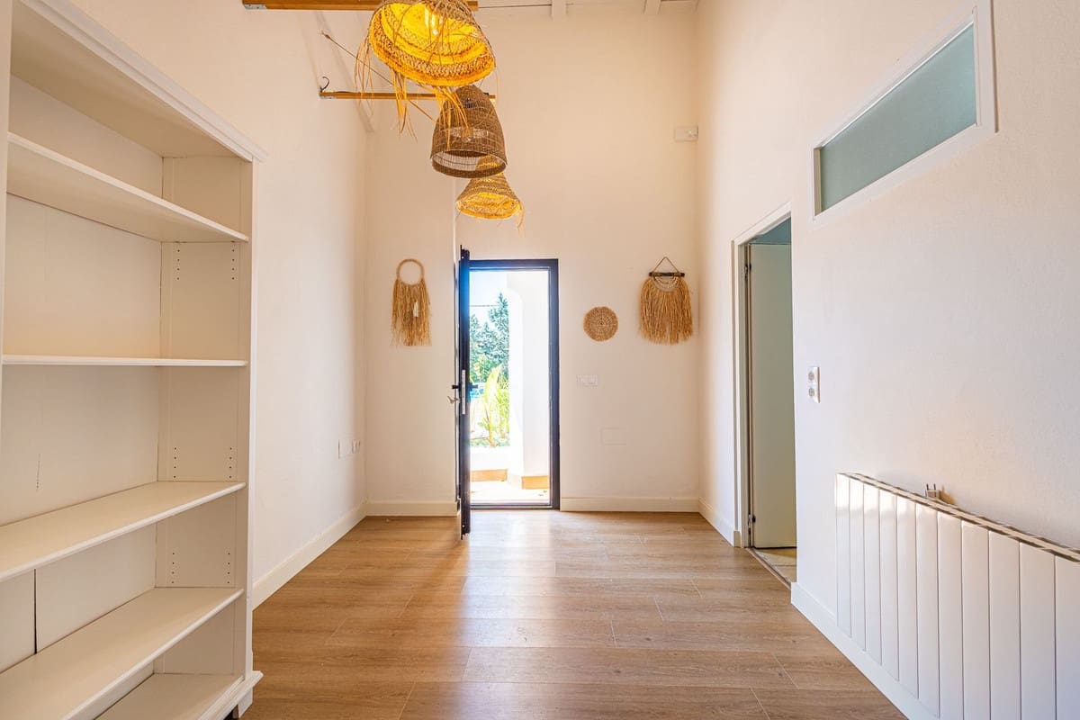 7 bedroom Finca/Country House for sale in Periana with pool garage - € 749,000 (Ref: 9723832)