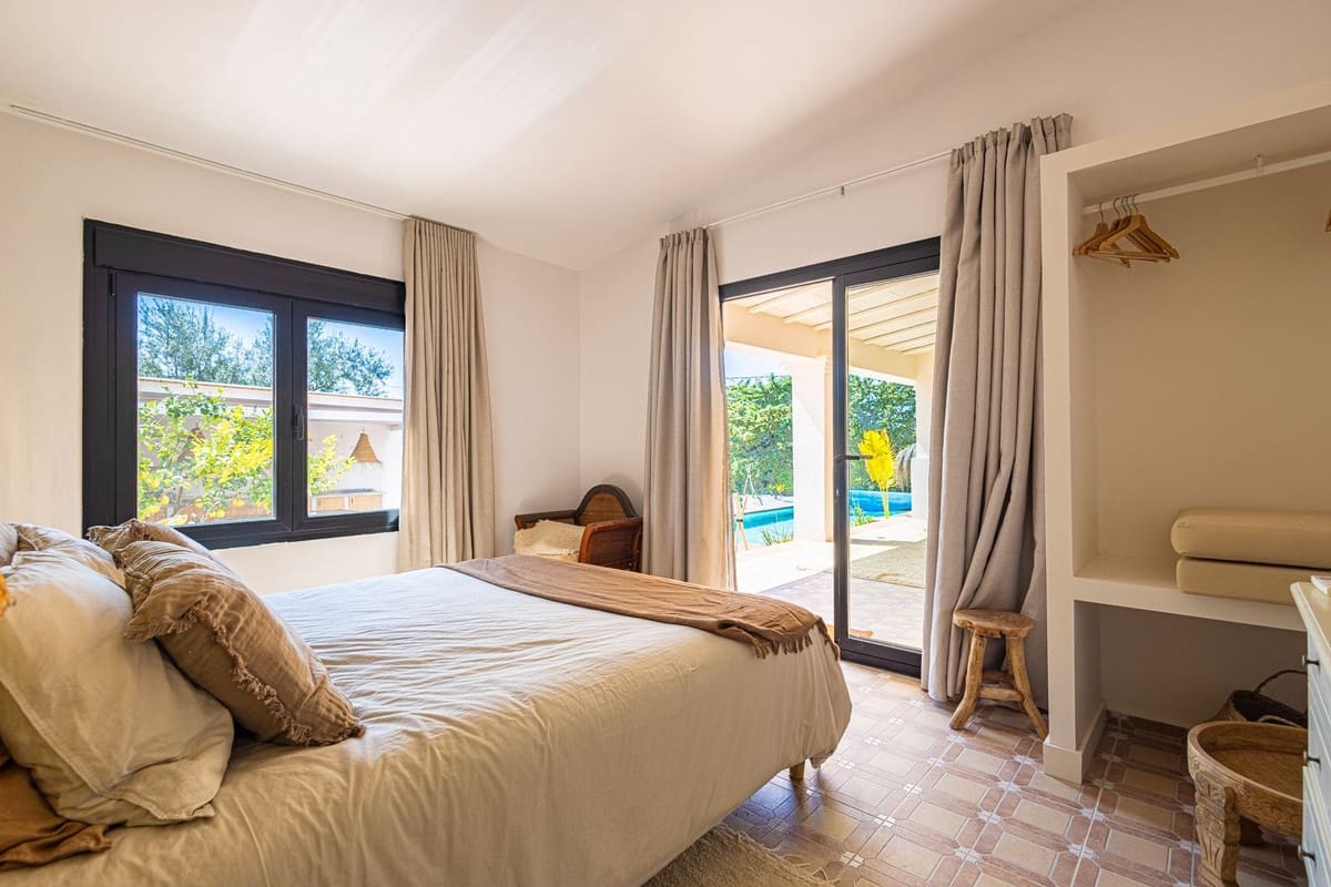 7 bedroom Finca/Country House for sale in Periana with pool garage - € 749,000 (Ref: 9723832)