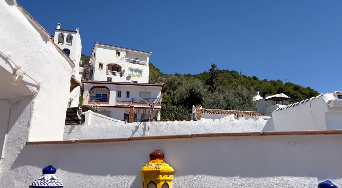 3 sypialnia Dom na sprzedaż w Canillas de Aceituno z garażem - 159 000 € (Ref: 9729561)