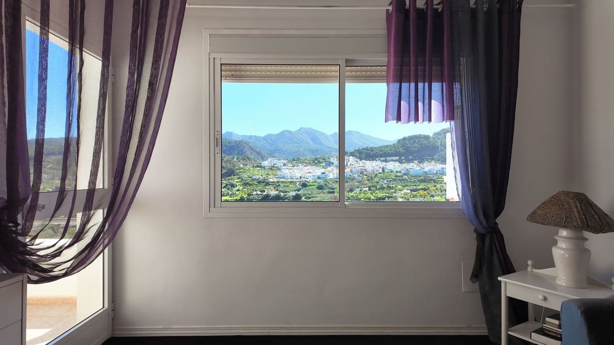 3 bedroom Townhouse for sale in Monda with garage - € 349,000 (Ref: 9730818)