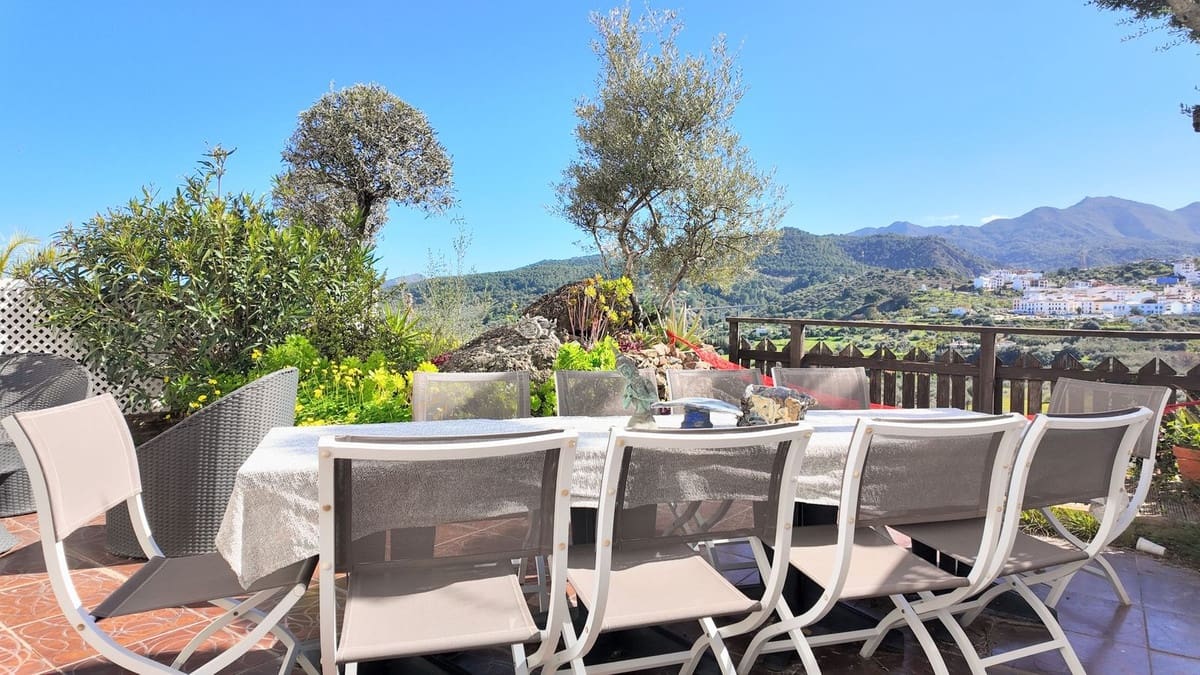 3 bedroom Townhouse for sale in Monda with garage - € 349,000 (Ref: 9730818)