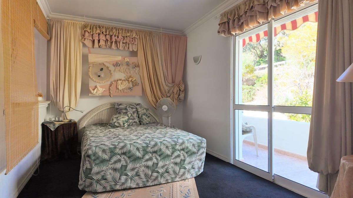 3 bedroom Townhouse for sale in Monda with garage - € 349,000 (Ref: 9730818)