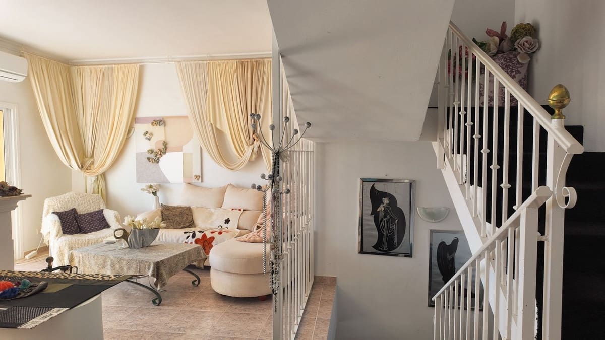 3 soveværelse Byhus til salg i Monda med garage - € 349.000 (Ref: 9730818)