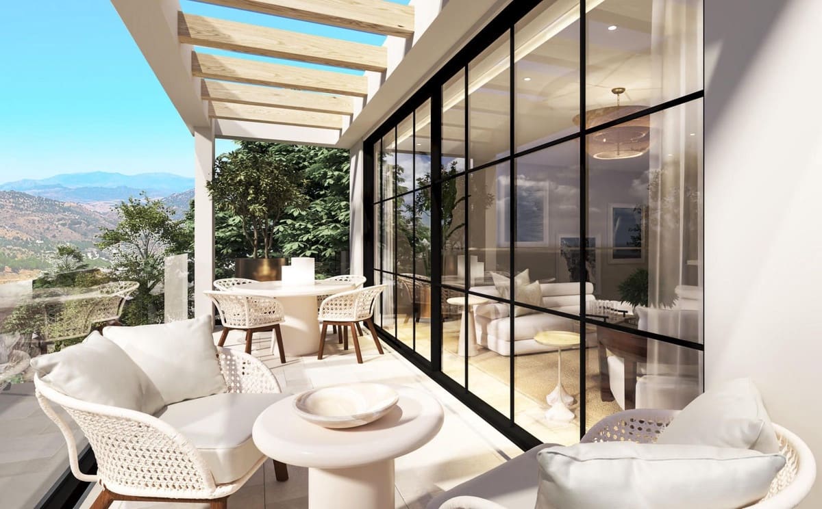 3 bedroom Townhouse for sale in Guaro with pool - € 725,000 (Ref: 9731387)