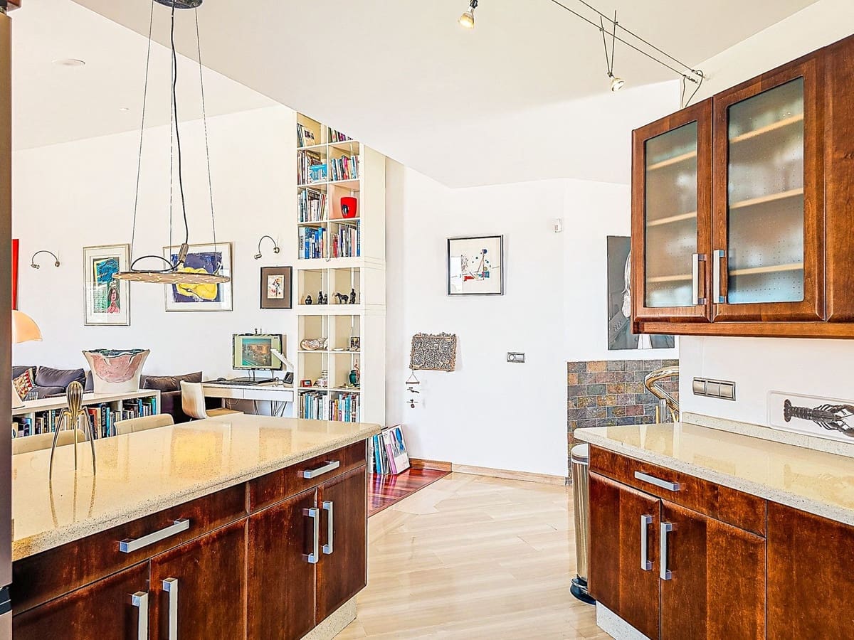 5 Zimmer Villa zu verkaufen in Almunecar mit Pool Garage - 899.500 € (Ref: 9735008)