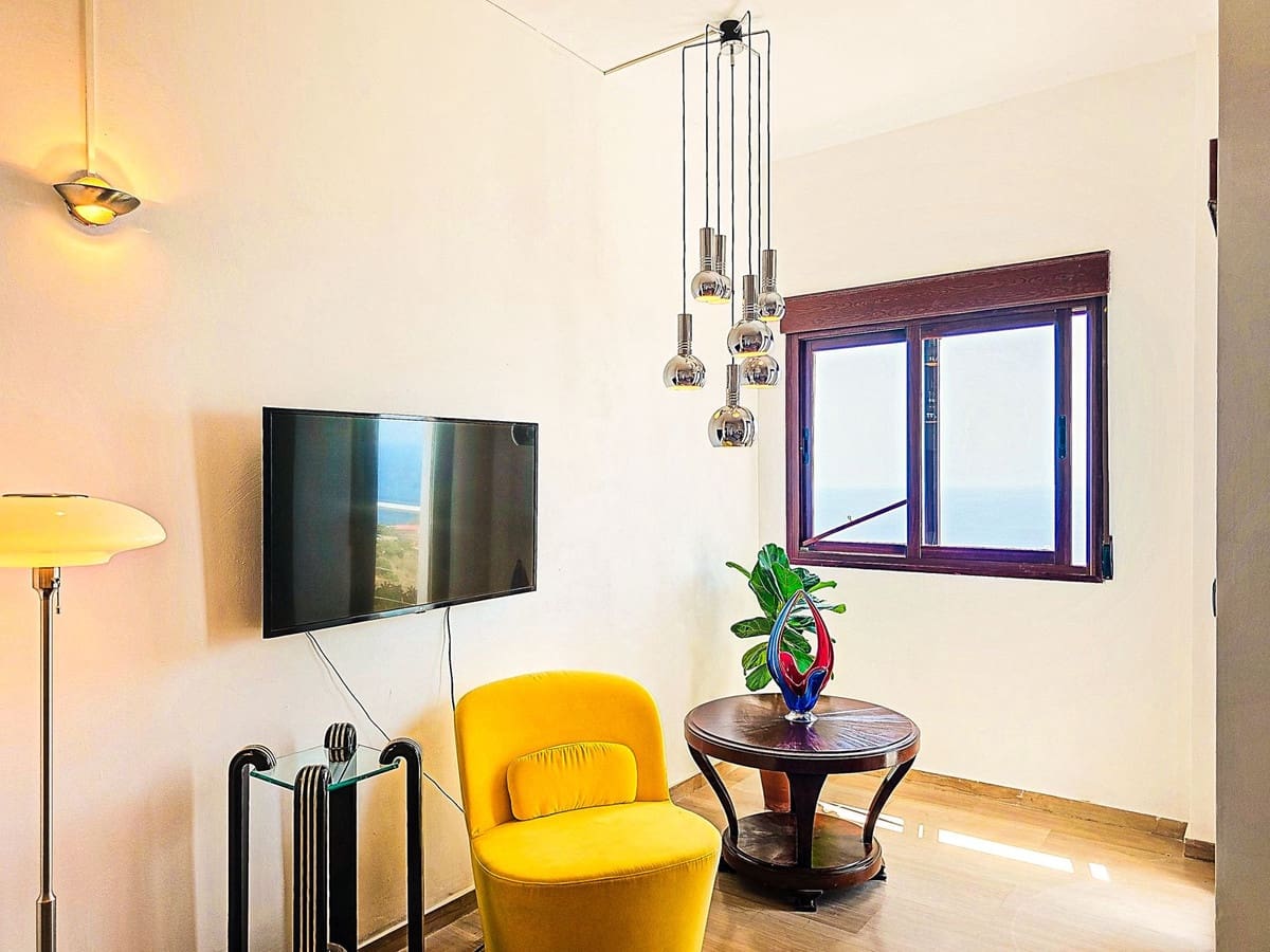5 bedroom Villa for sale in Almunecar with pool garage - € 899,500 (Ref: 9735008)