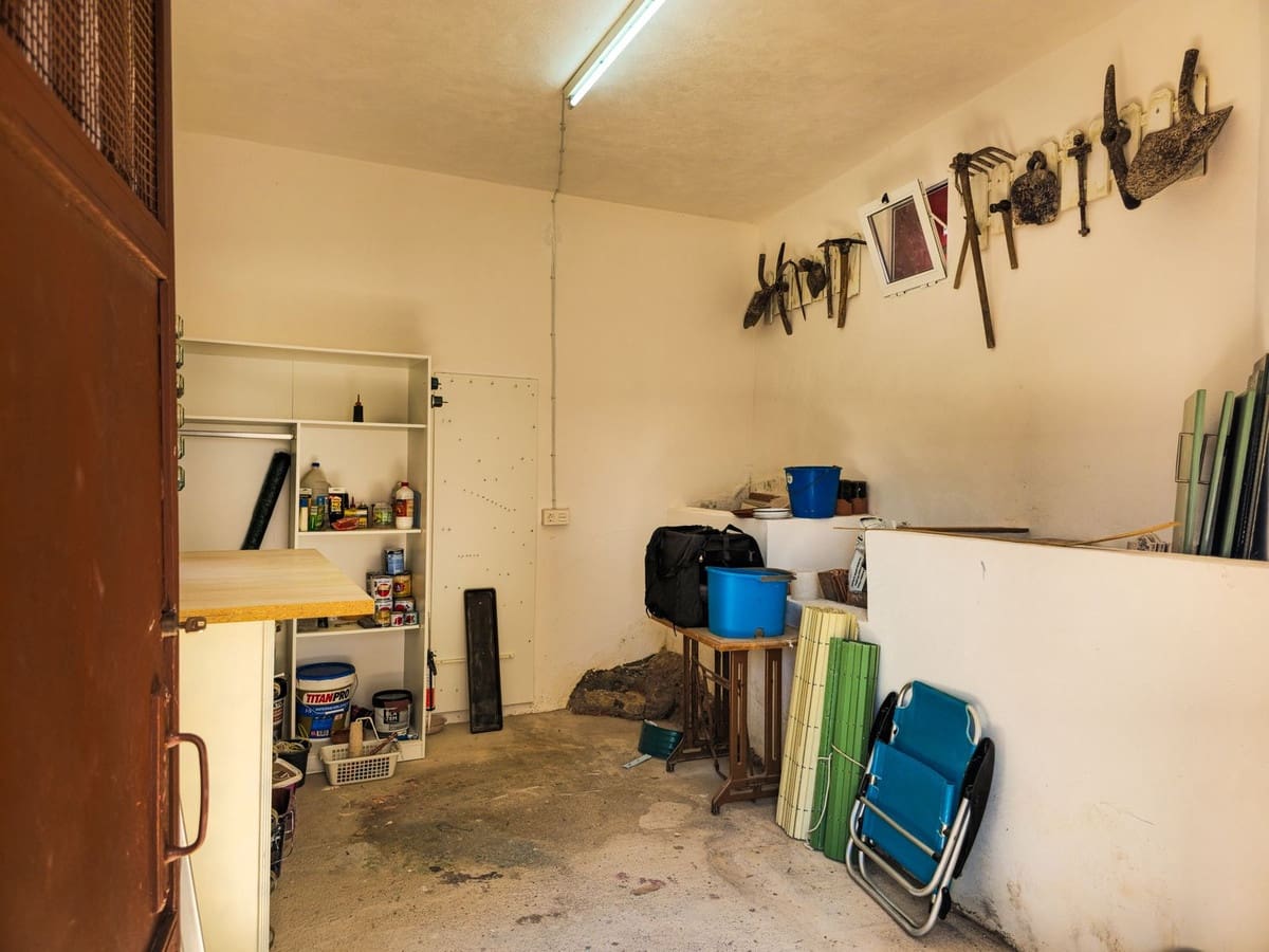 3 bedroom Townhouse for sale in Velez de Benaudalla - € 145,000 (Ref: 9737914)